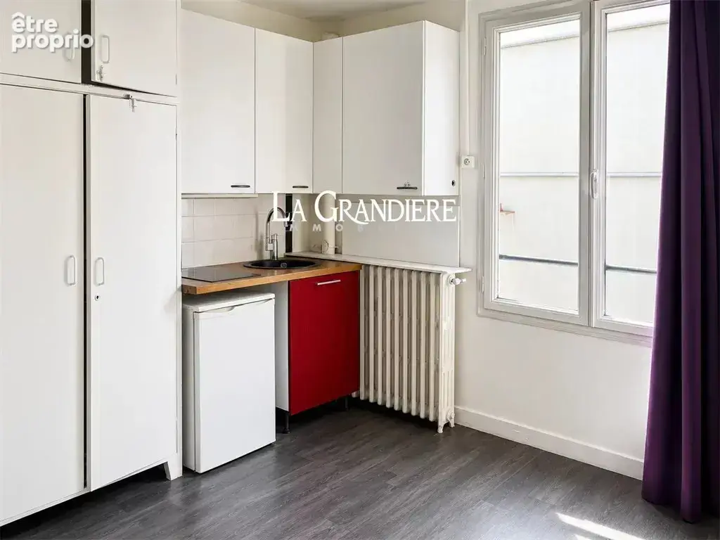 Paris 16 - Chaillot - 4ème étage - Chambre - 11 m2 - photo 2