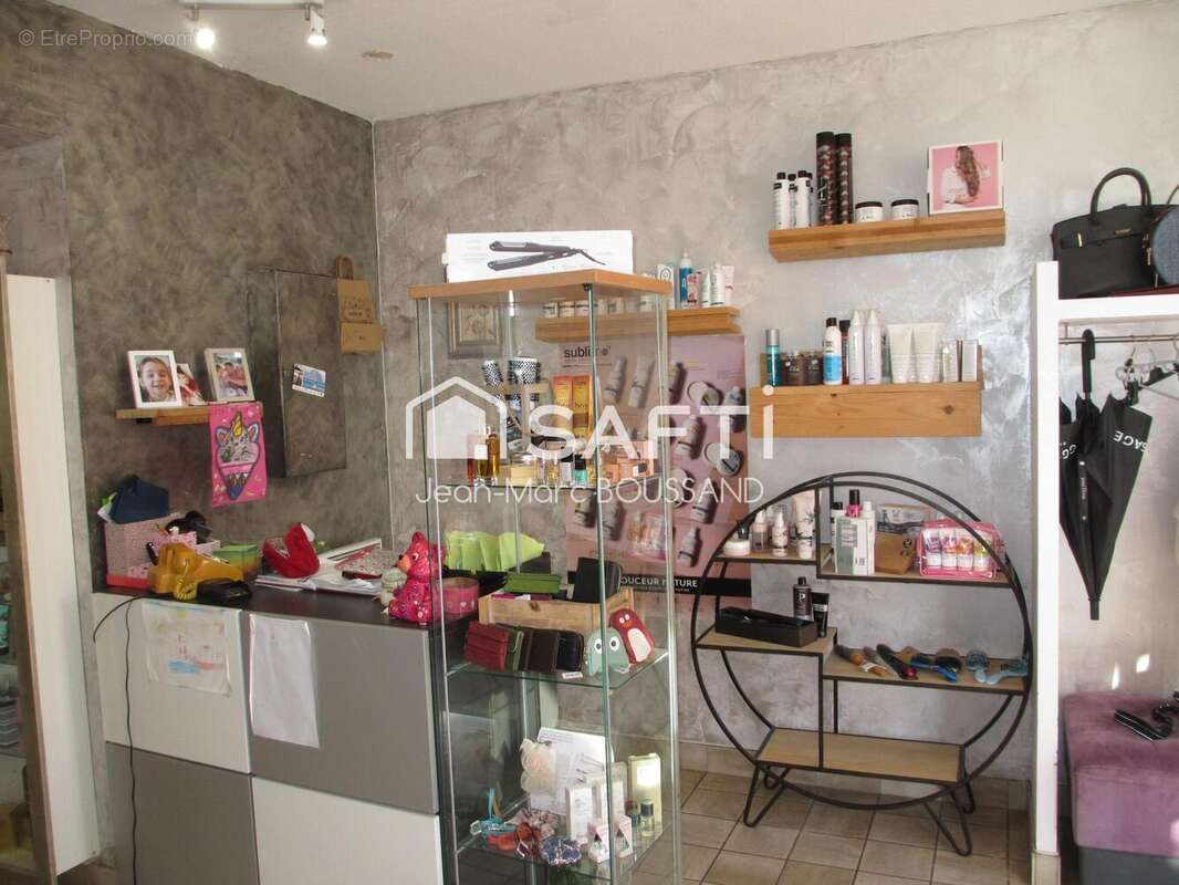 Photo 4 - Commerce à COUBLANC