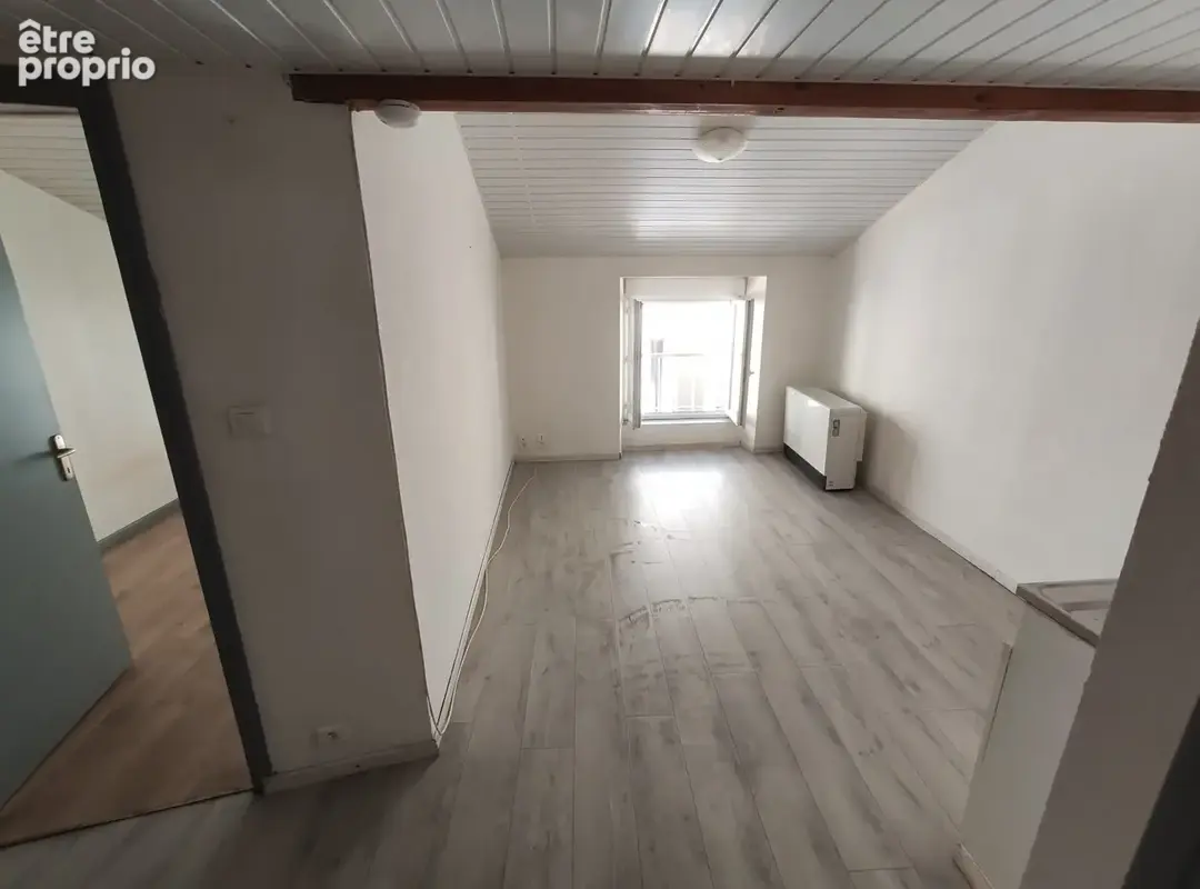 Appartement 97 m² à Saint-Flour  - photo 2