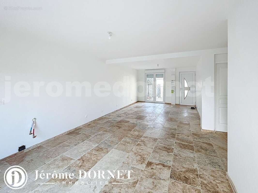 len_00001_948e6d9 - Maison à BRETEUIL