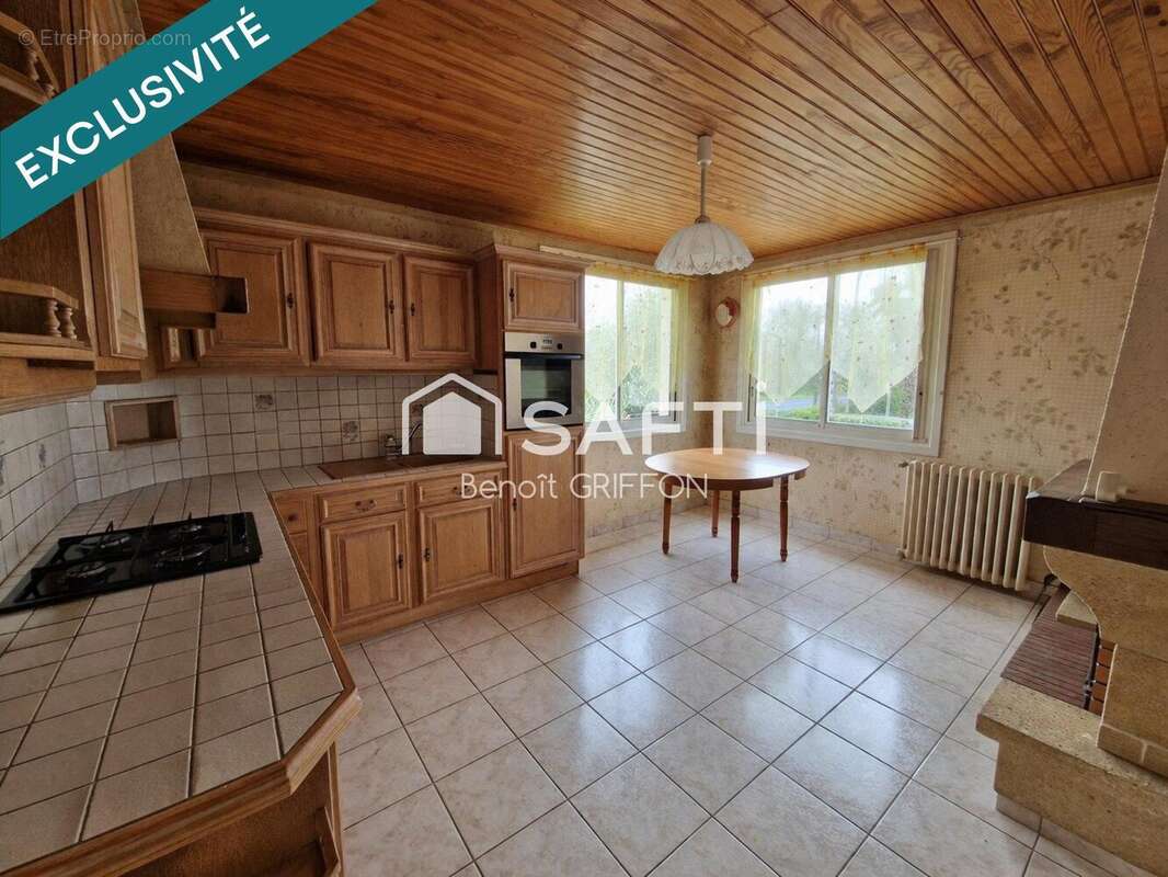 Maison 98 m² à Les Landes-Genusson  - photo 3