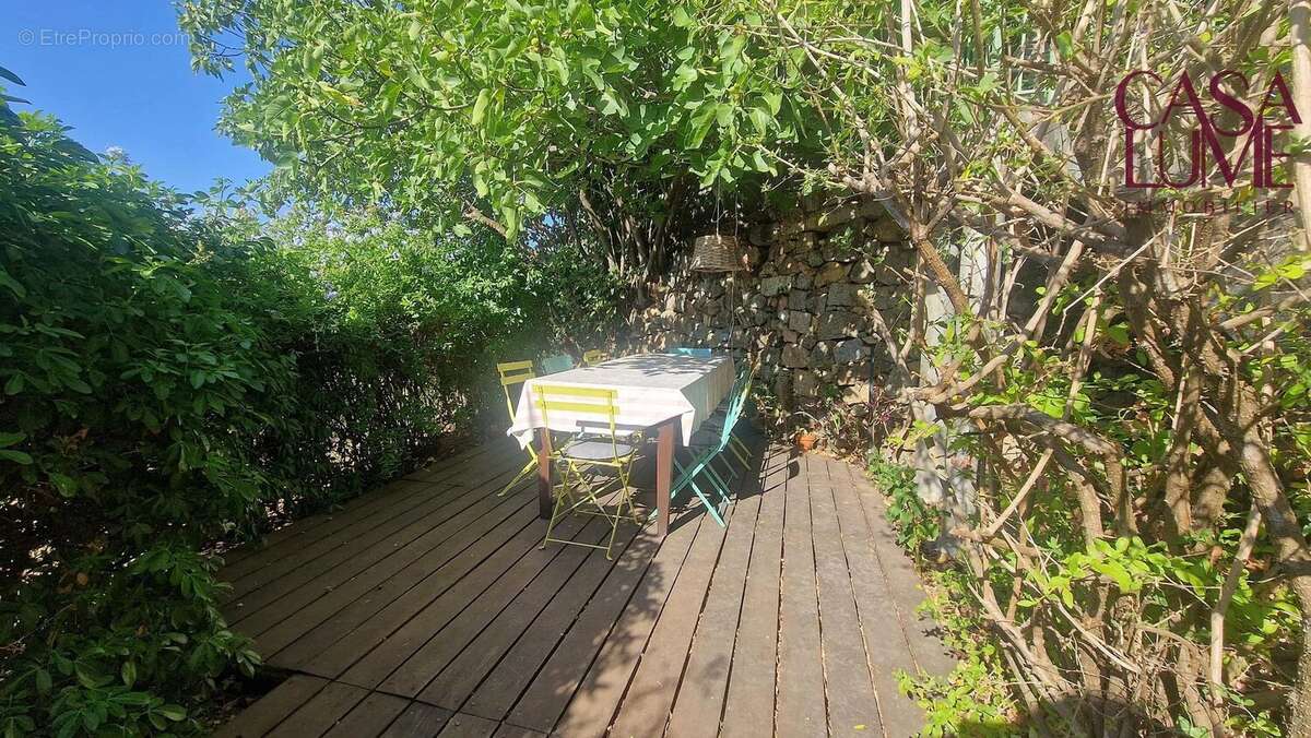 F6 de 125 m² + Studio de 28 m² + caves - photo 24