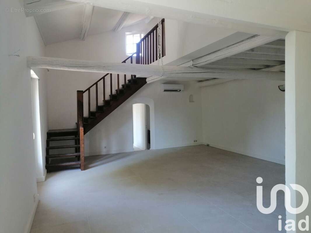 Photo 4 - Appartement à CABRIERES-D'AVIGNON