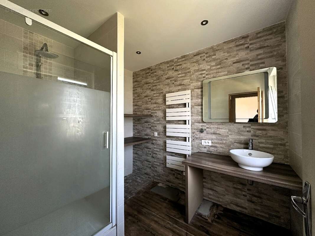 Maison à LEBUCQUIERE