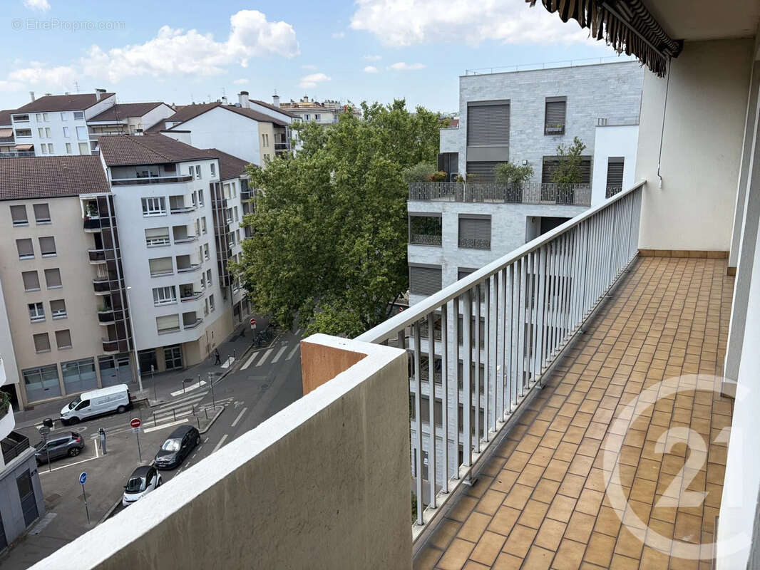 Appartement 66 m² à Lyon-7e  - photo 5