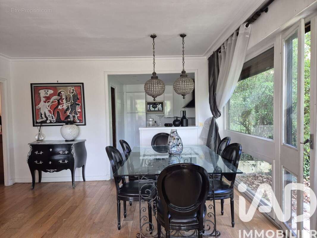 Photo 3 - Appartement à JOUY-EN-JOSAS