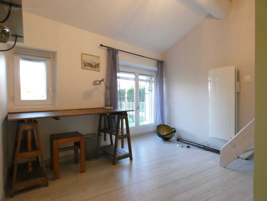 Maison à LA BEGUDE-DE-MAZENC