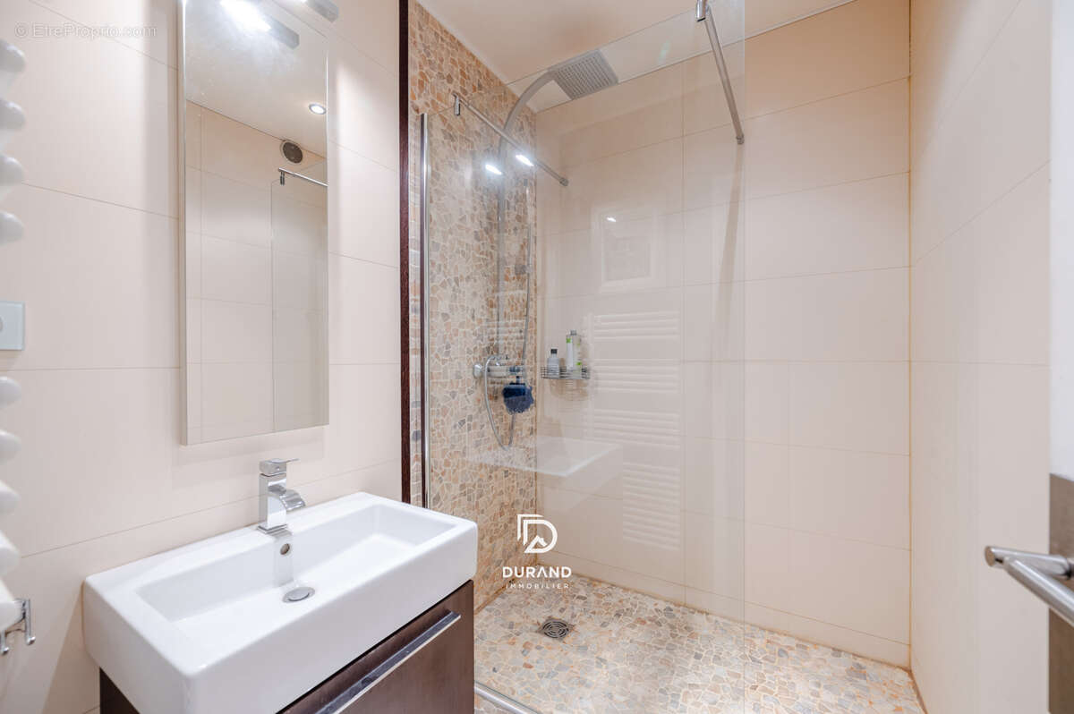 Appartement à MARSEILLE-9E
