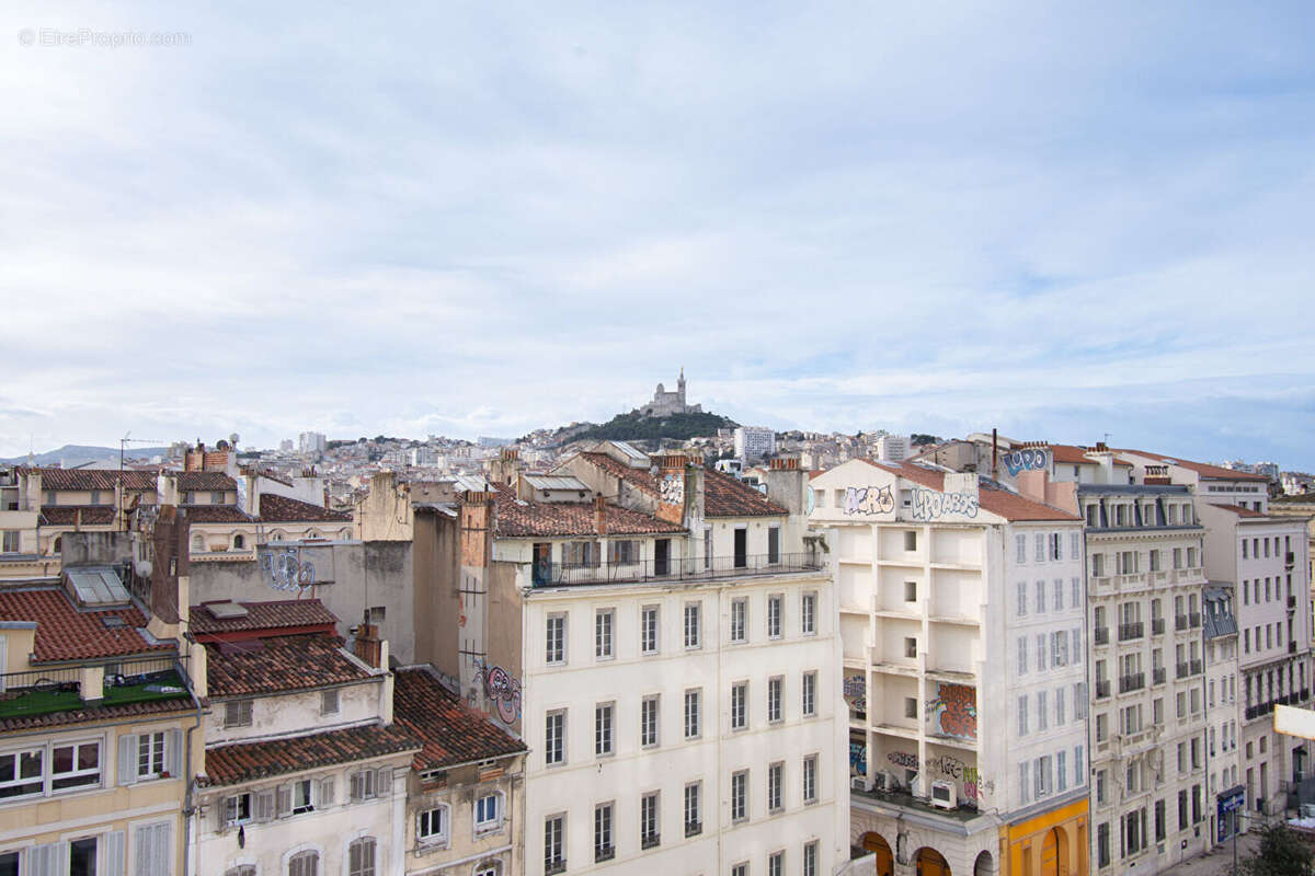Appartement à MARSEILLE-1E