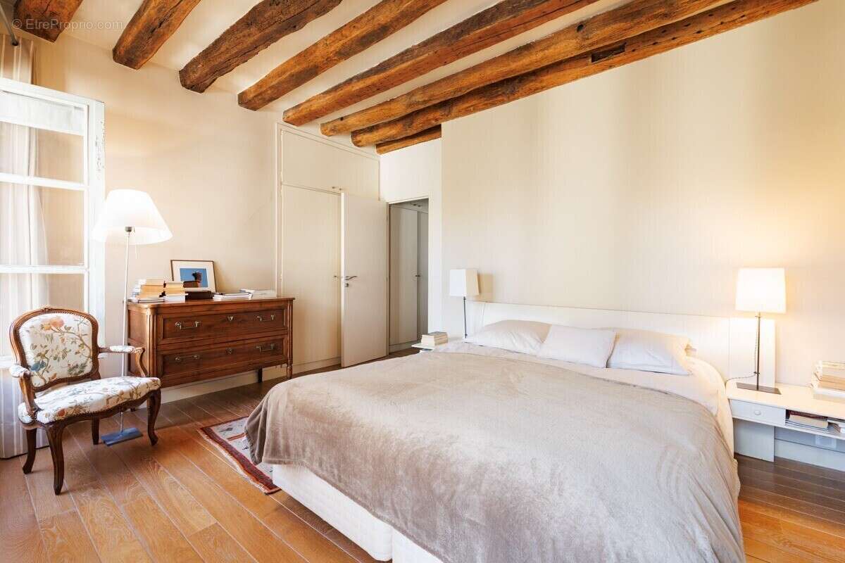 Appartement à PARIS-5E