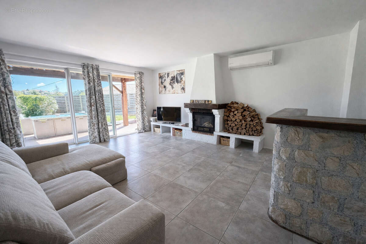 Maison à LA COLLE-SUR-LOUP