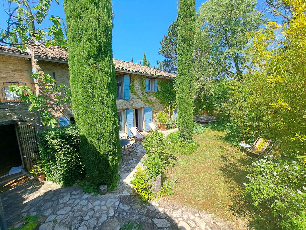 Maison à VAISON-LA-ROMAINE
