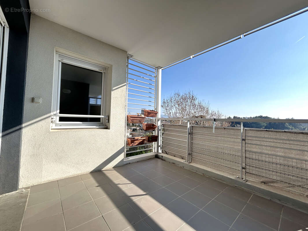 Appartement à MARSEILLE-14E