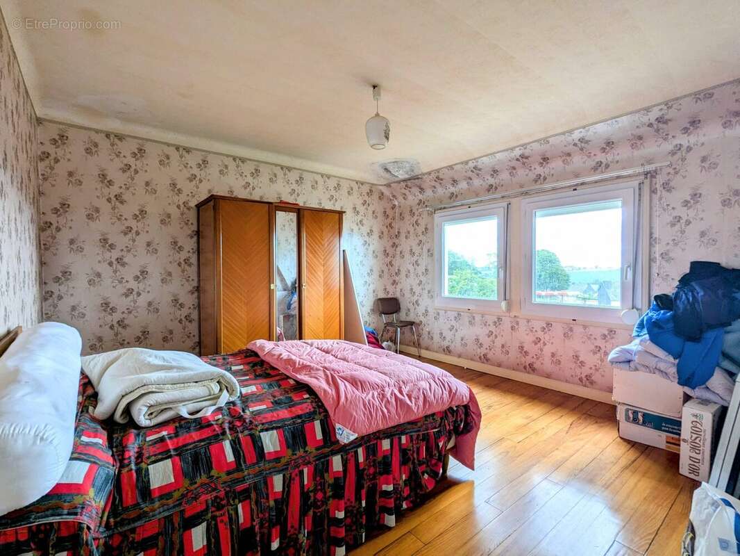 Maison à MUR-DE-BRETAGNE