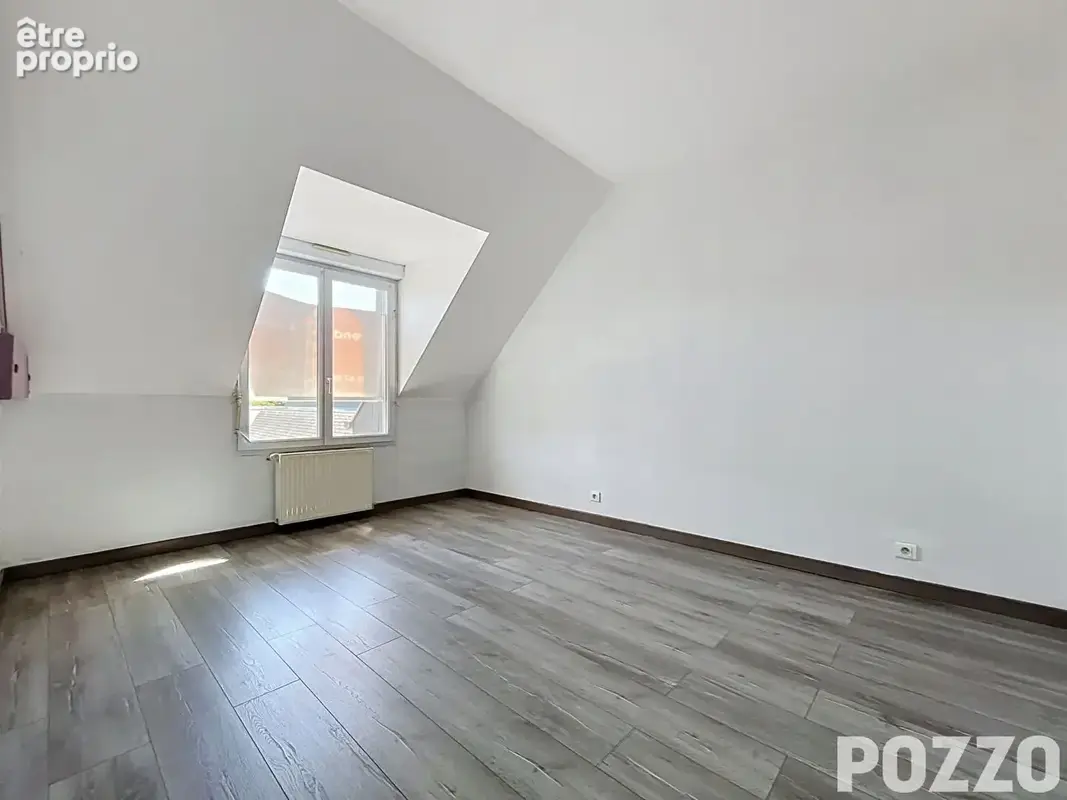 A Vendre - Vire Normandie - Maison 6 pièce(s) 119.5 m² - Vie de plain pied - Centre ville - photo 9