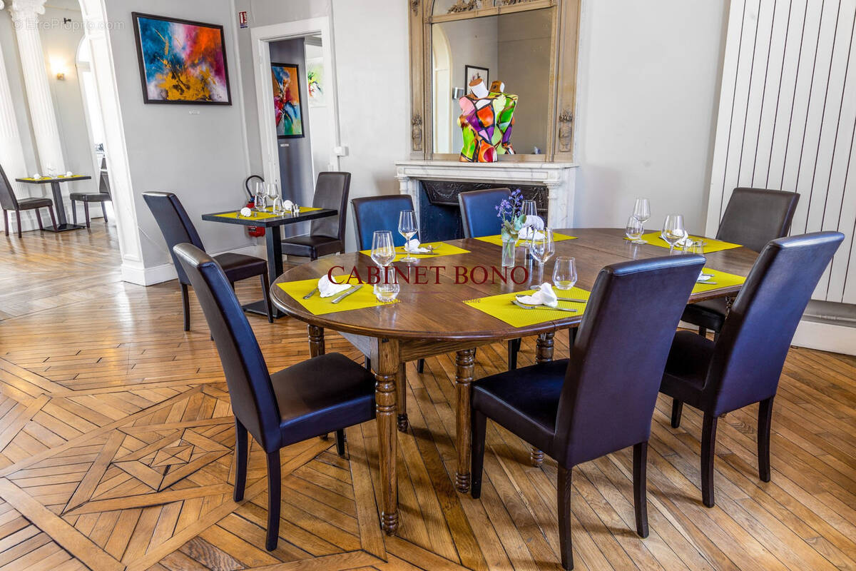 Autre à SAINT-QUENTIN