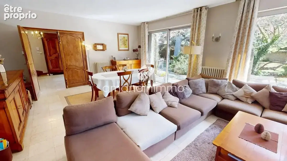 Maison 8 pièces 163 m² à vendre à Seine-Port (77240) - photo 2