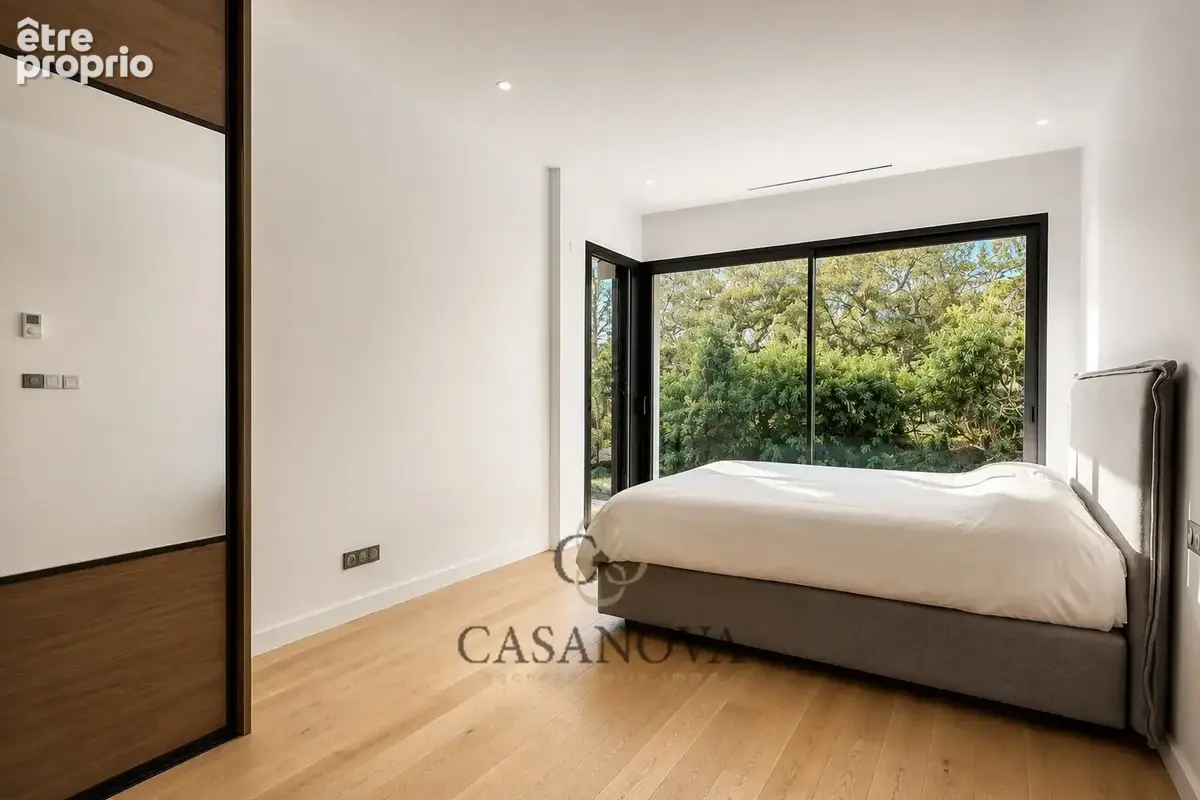 Maison contemporaine d'environ 177 m² avec piscine et garage à Sète - photo 12