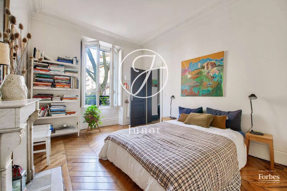 Appartement à PARIS-9E