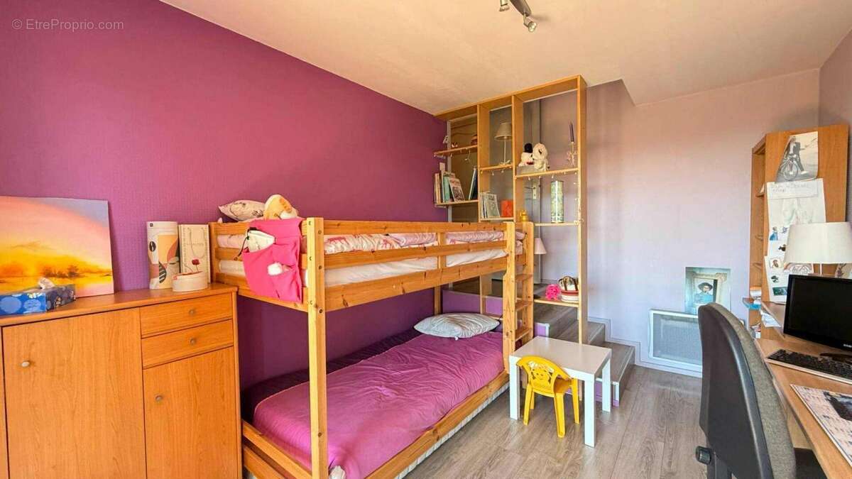 Maison à LACROIX-FALGARDE