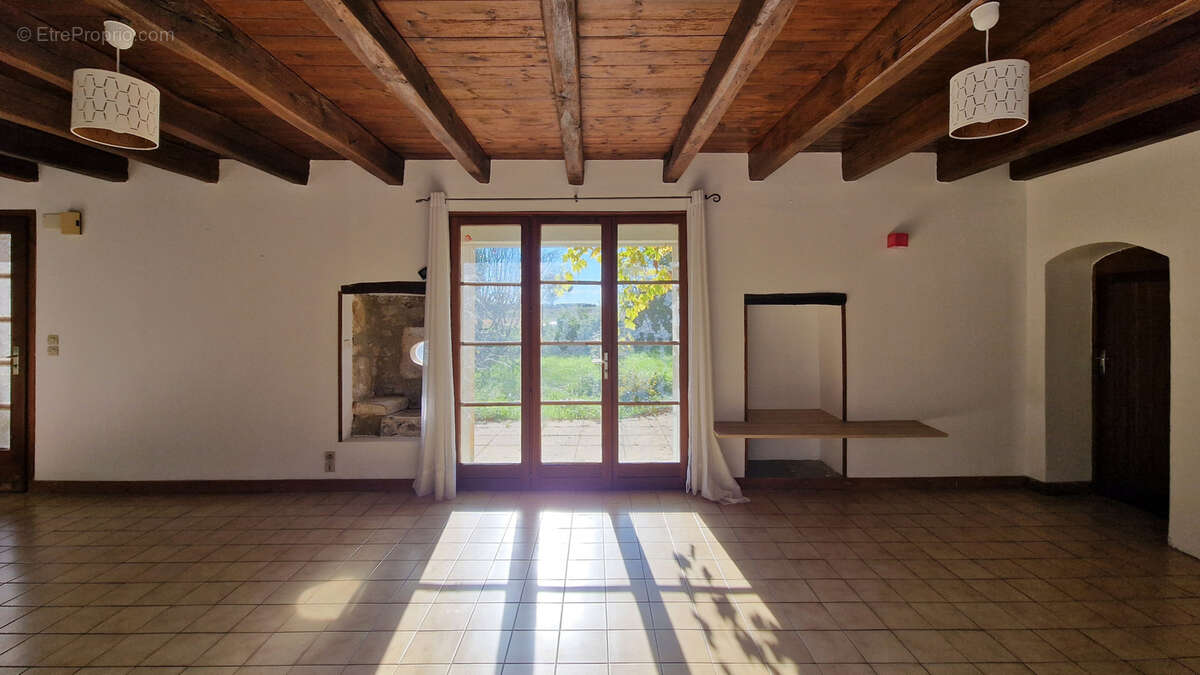 Maison à CELLE-LEVESCAULT