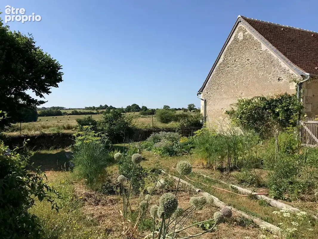 Longère de charme rénovée et dépendances - photo 19