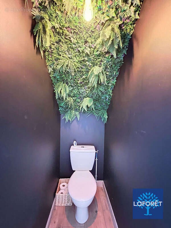 Maison à D'HUISON-LONGUEVILLE