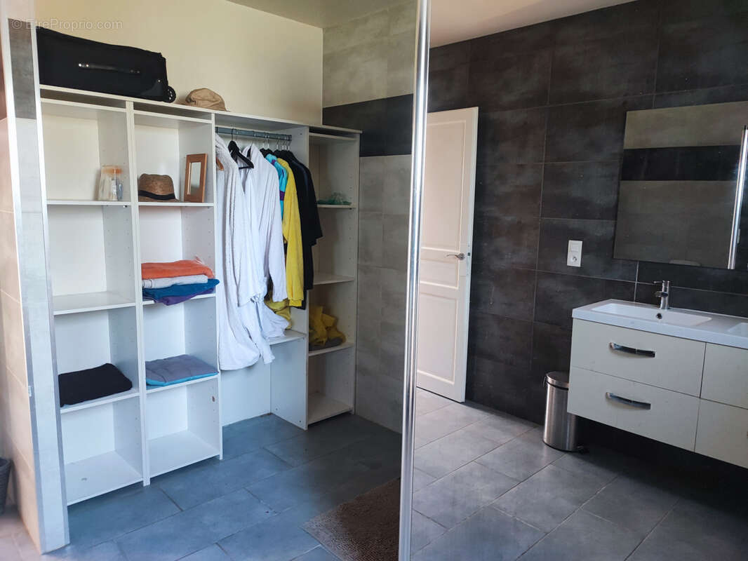 Maison à AIGUES-VIVES