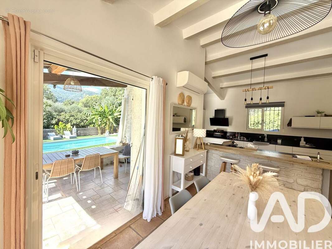 Photo 4 - Maison à TOURRETTES-SUR-LOUP