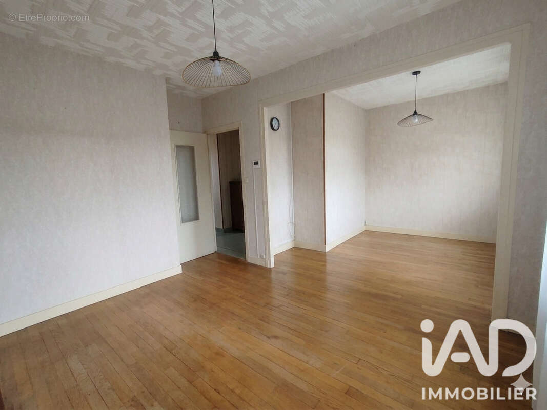 Photo 5 - Maison à MONTLUCON
