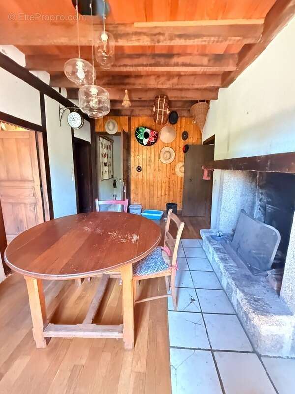 Maison à SAINT-VAURY