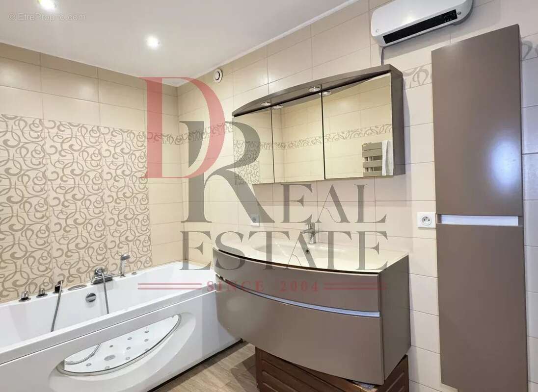 Appartement à CASTELLAR