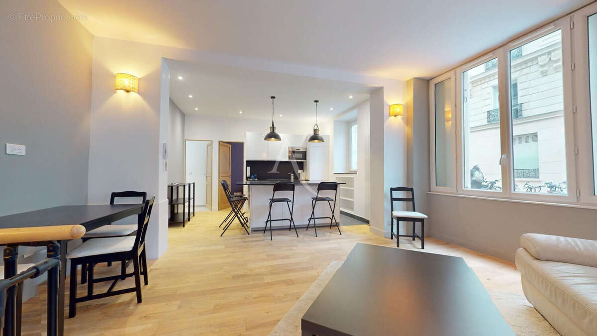 Appartement à PARIS-17E