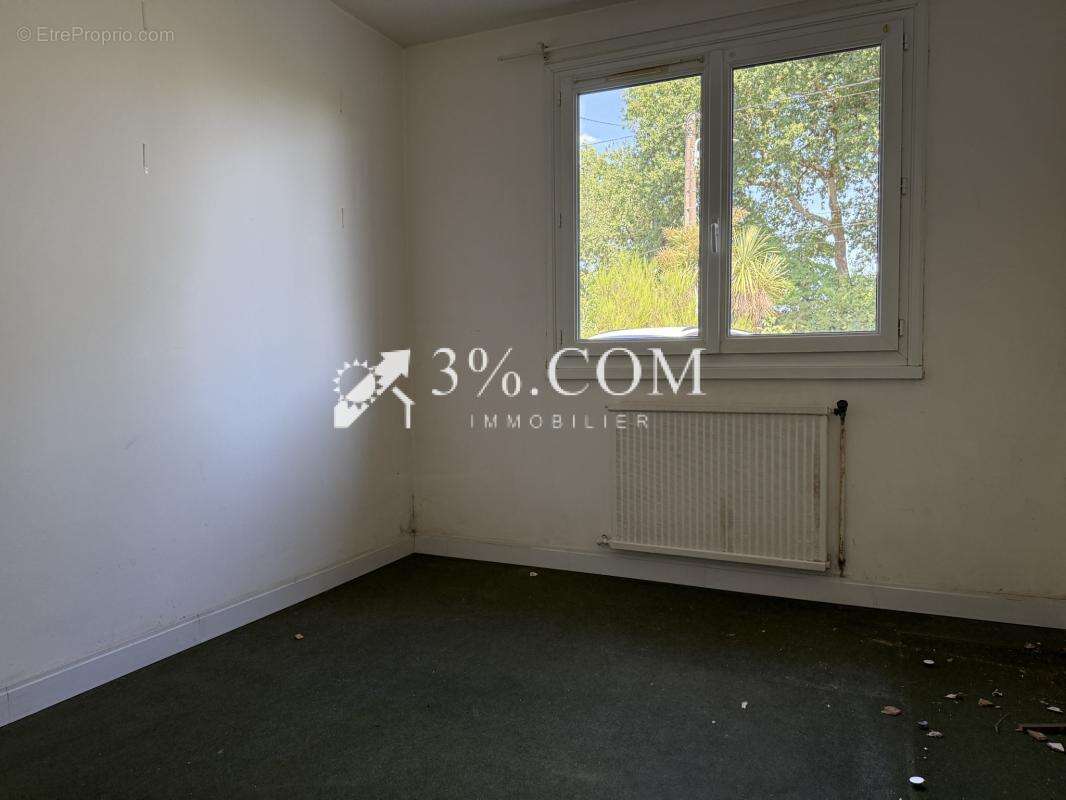 BADEN   À deux pas du bourg, maison familiale avec fort pote - photo 8