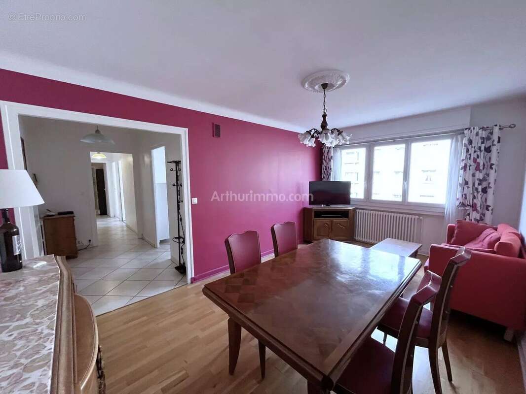 Appartement à AIX-LES-BAINS