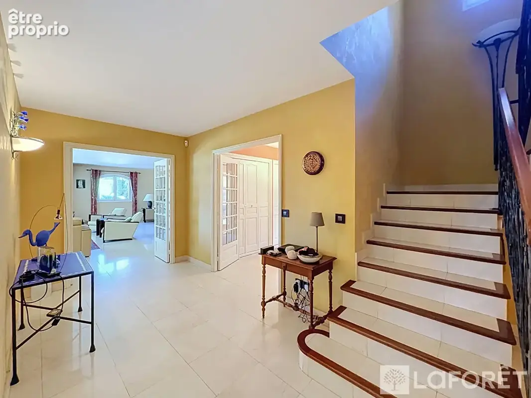 Maison familiale  253 m²  12 pièces ? Montbernier, Bourgoin-Jallieu - photo 7