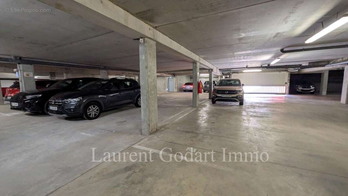 Appartement T3 avec loggia, cellier et parking en sous-sol - photo 8