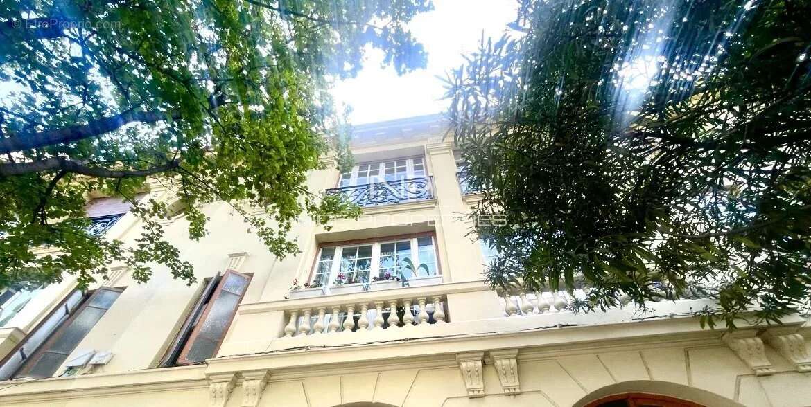 Proche Promenade, Hôtel particulier, 2 appartements 122 m2 - photo 19