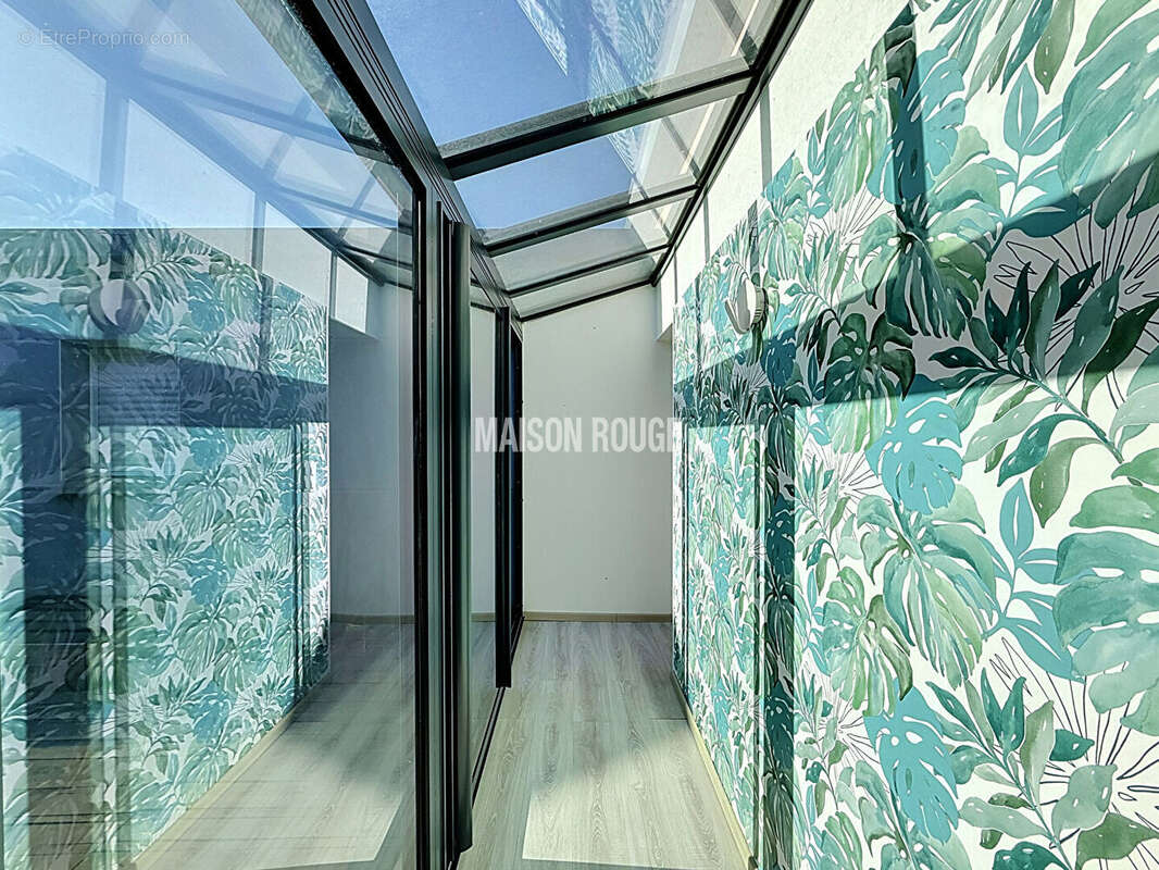 Maison de plain-pied avec quatre chambres et jardin - photo 11
