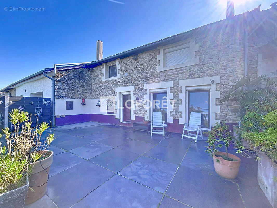 Maison à BOULT-AUX-BOIS