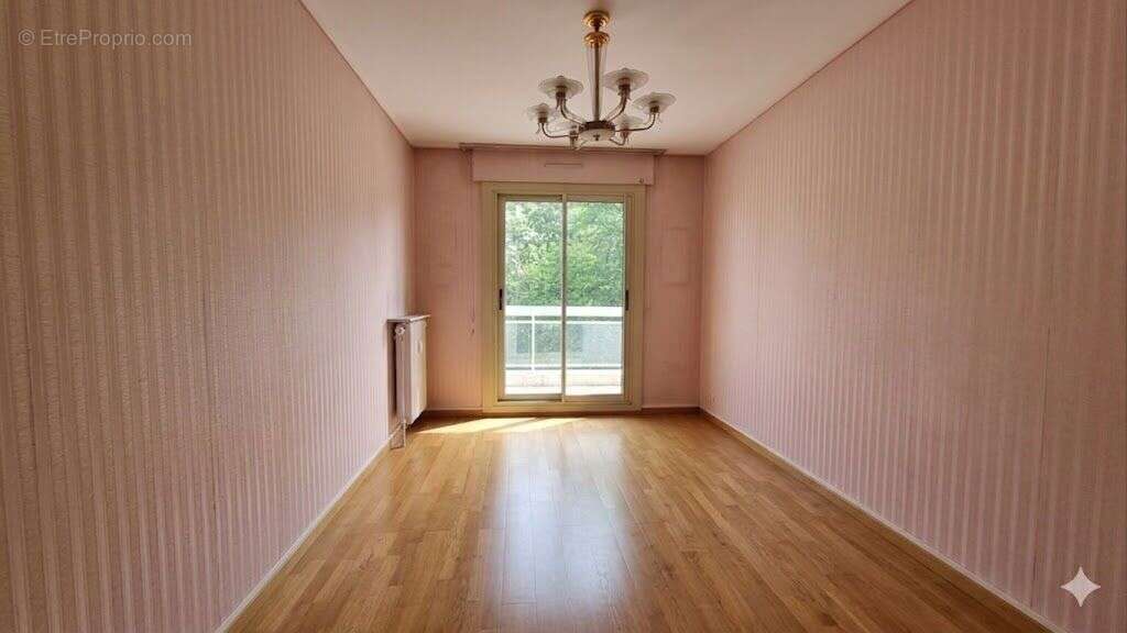 Appartement à FONTAINES-SUR-SAONE