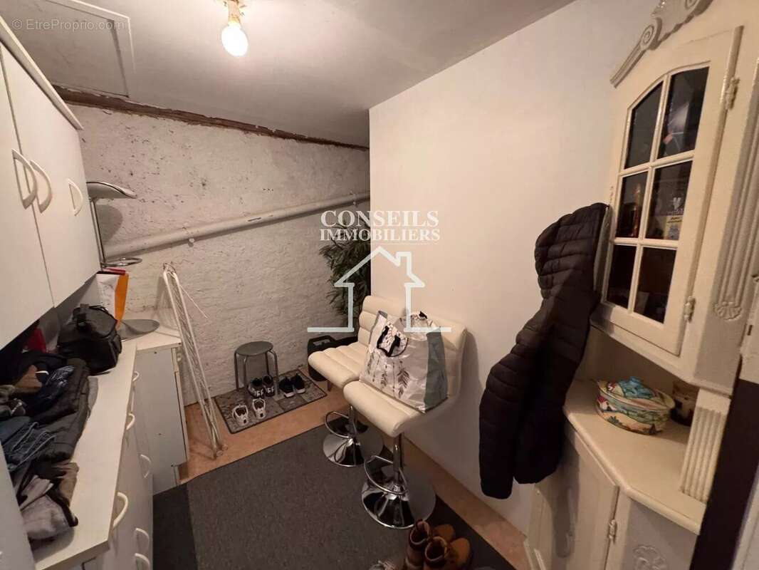 Maison à VILLENEUVE-SUR-YONNE