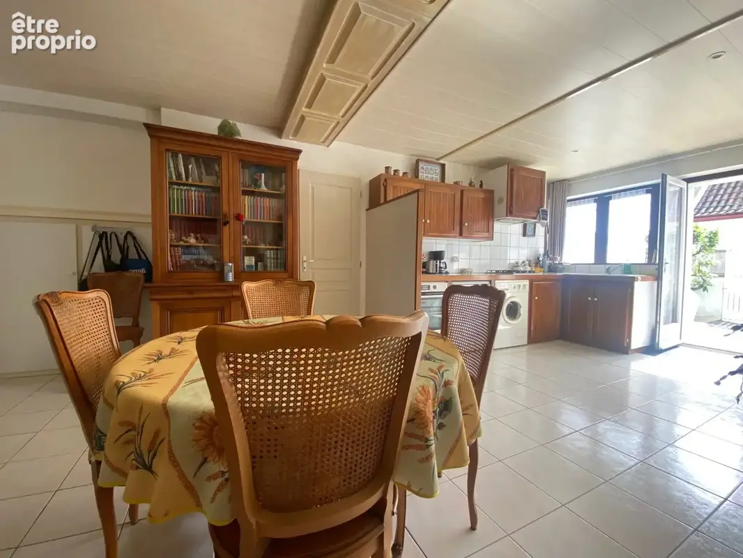 Maison 4 pièces 89 m² à vendre à Ares (33740) - photo 2