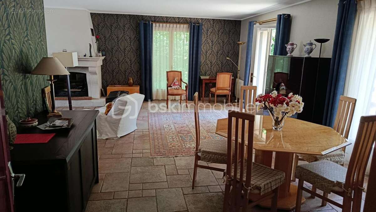 Maison à MARGENCY