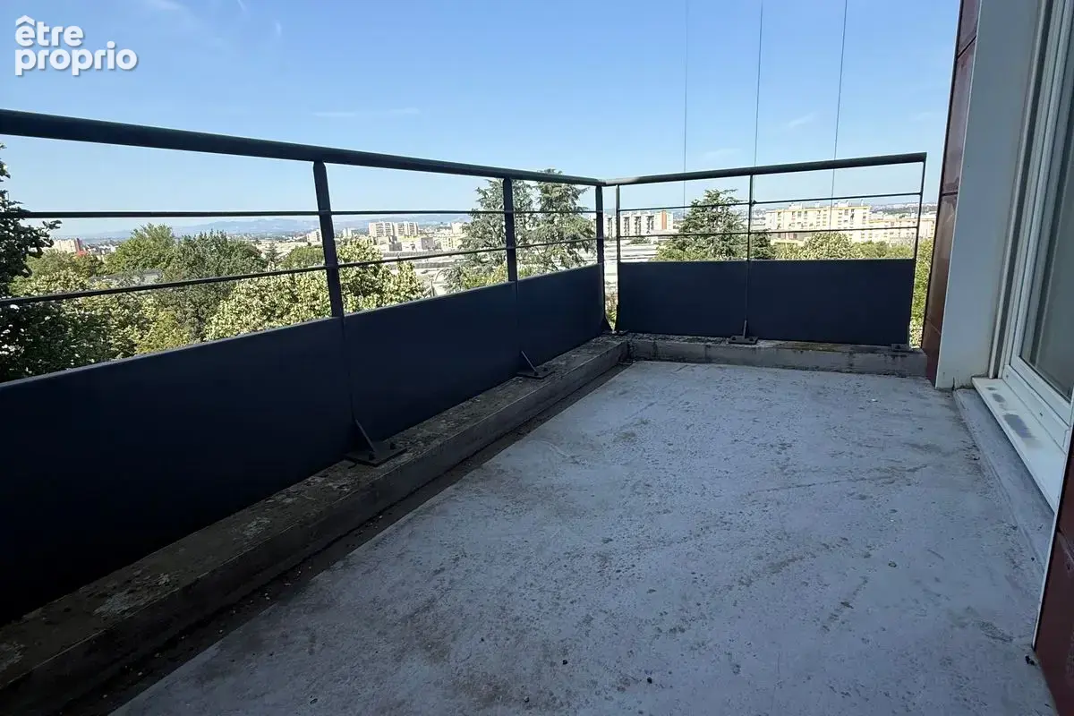 T3 de 71 m² à Saint-Priest, Carré Rostand au prix de vente de 145 700€ - photo 4