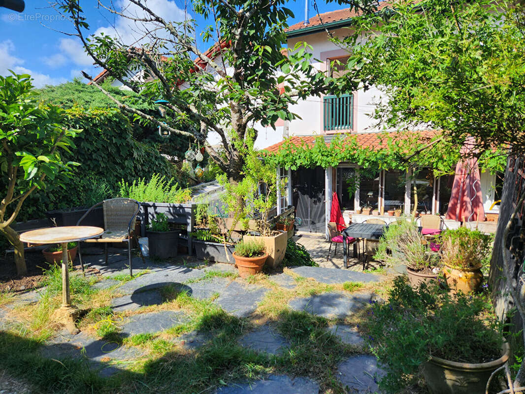 Bidart - Agréable Maison Mitoyenne avec son Garage - photo 11