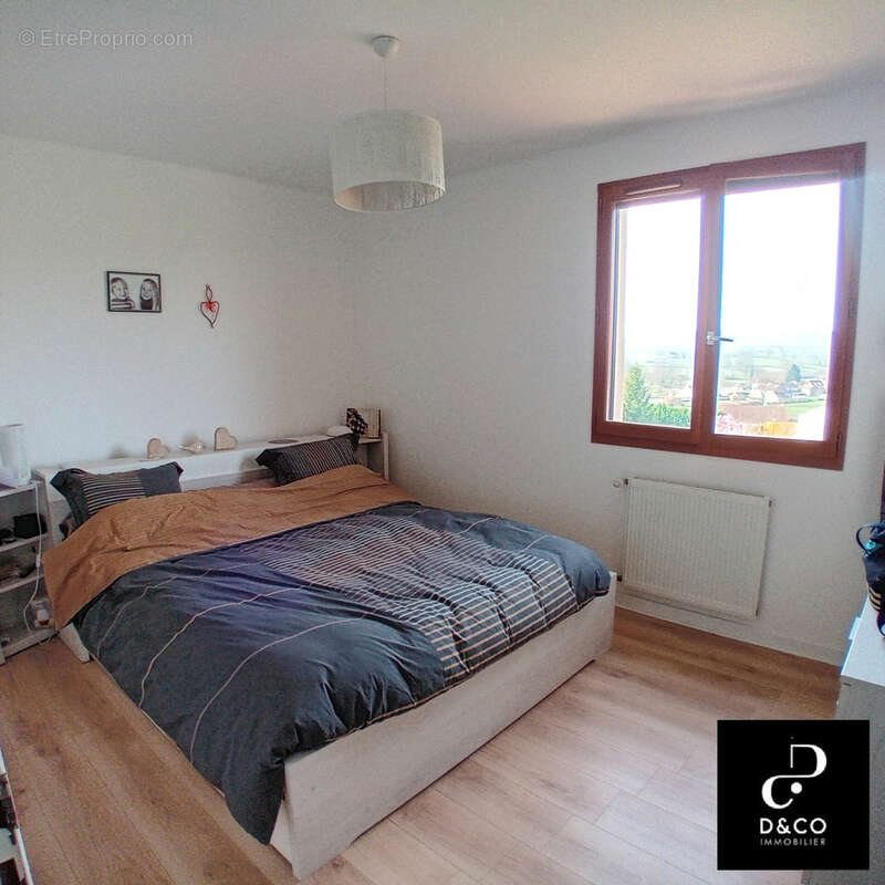 Maison à CLUNY