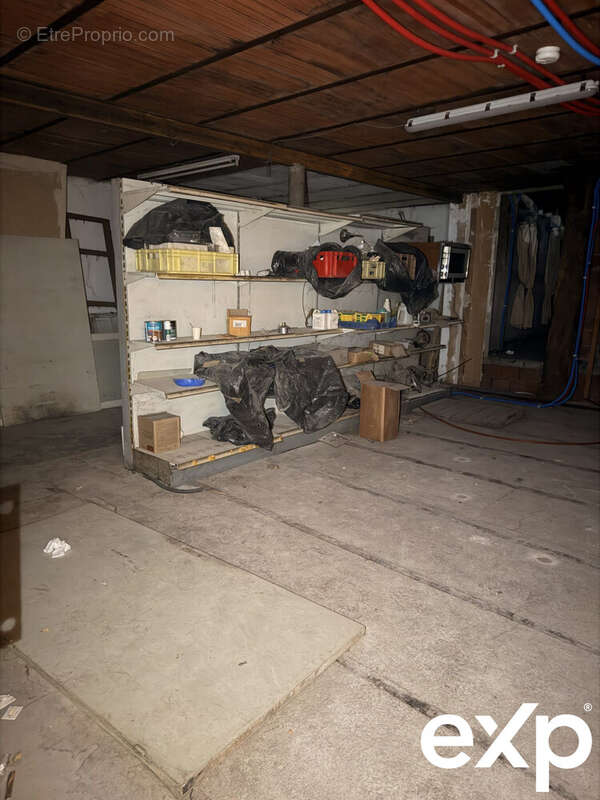 Commerce à CHAMPENOUX