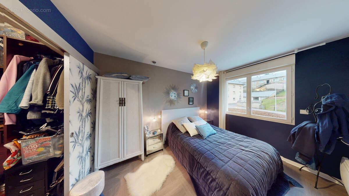 Appartement à BARAQUEVILLE