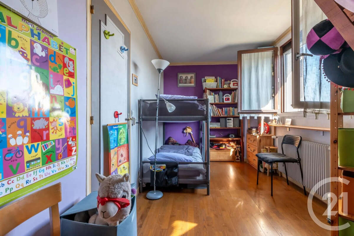 Maison 137 m² à Coubron  - photo 14